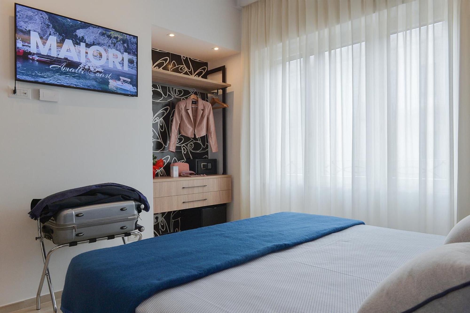 Charming Rooms Amalfi Coast Maiori Exterior photo