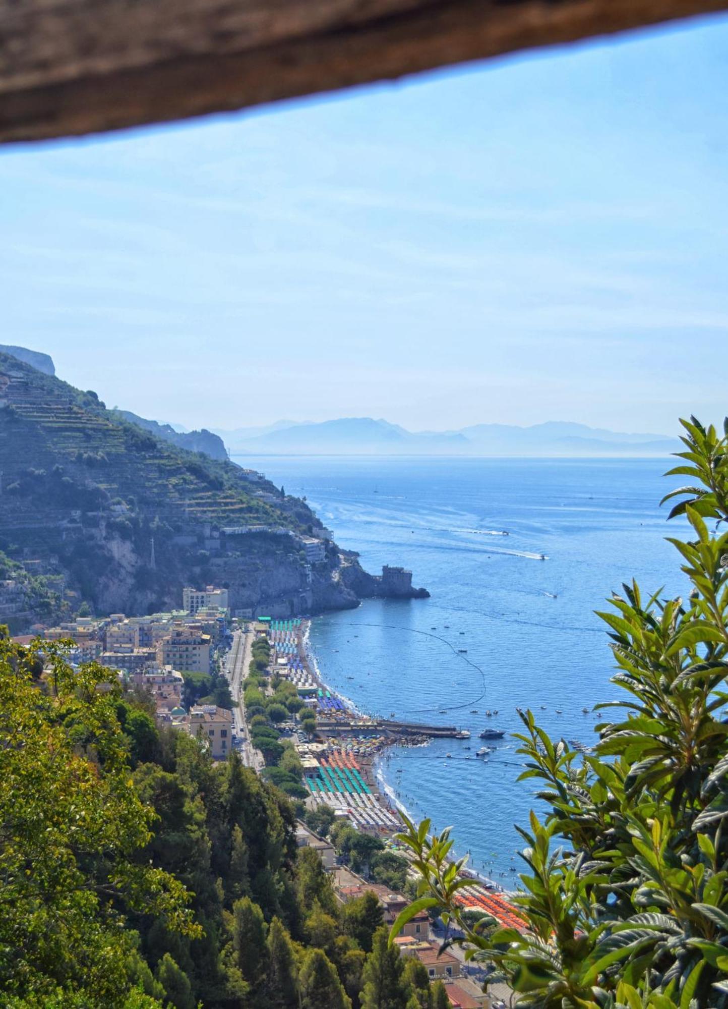 Charming Rooms Amalfi Coast Maiori Exterior photo